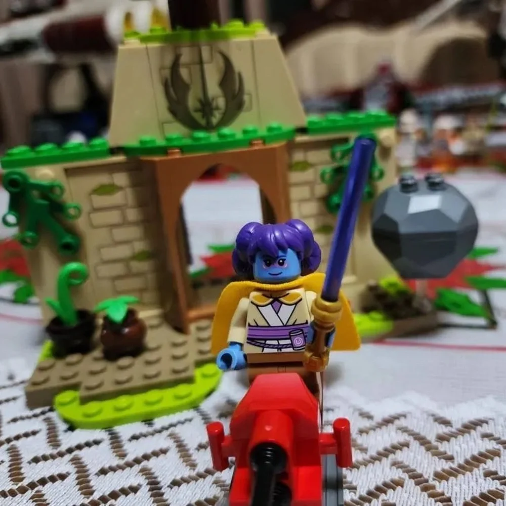 LEGO STAR WARS TENO JEDI TEMPLE ( 75358 ) NEW - Picture 4 of 16
